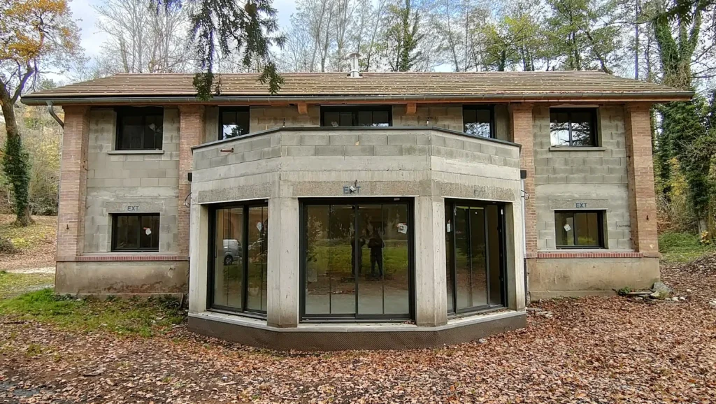 1 Vue generale Extension maison ancienne Renovation grange Reaumont scaled